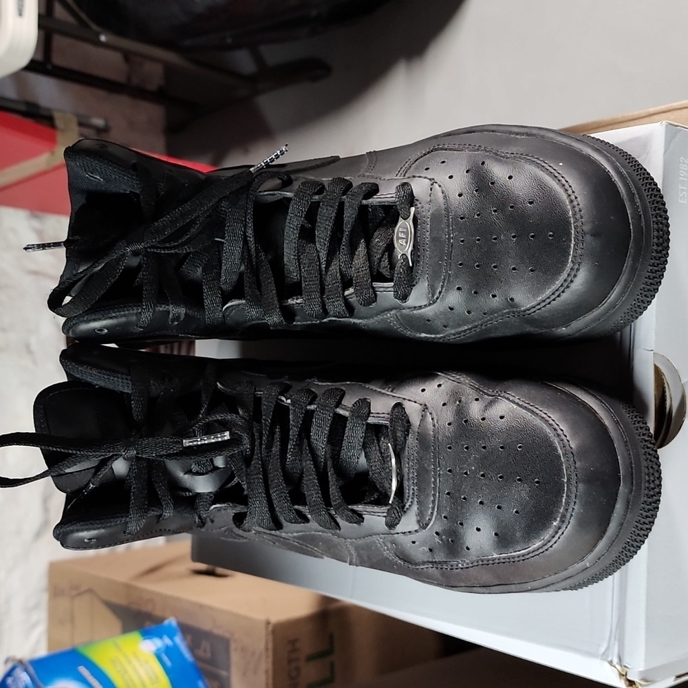 AF1